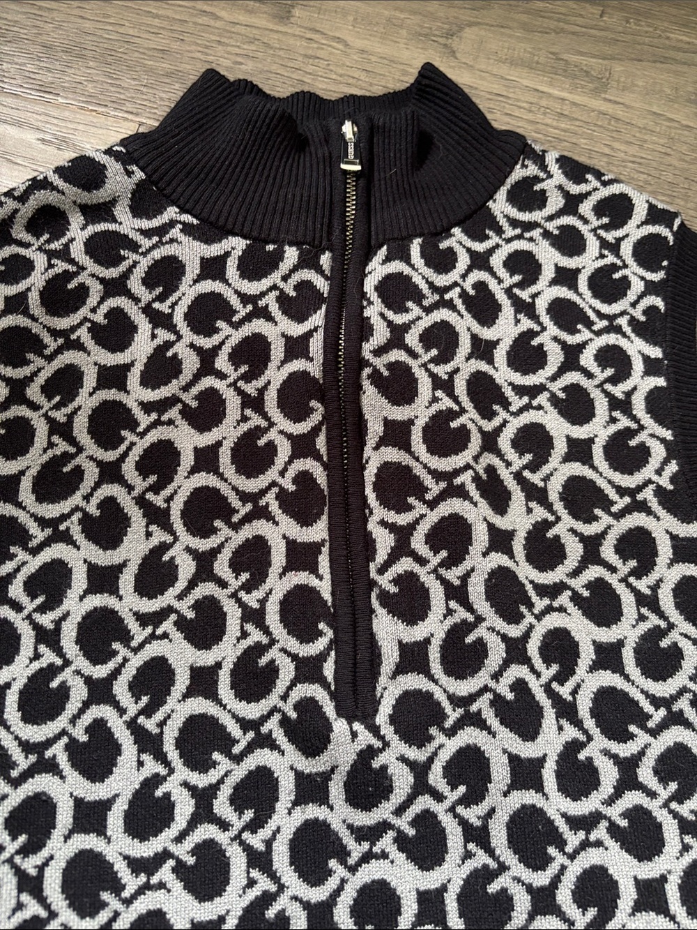 Guess | Eco Gianni Black and White Sleeveless Knit Logo Mini Dress Size Medium - Picture 7 of 14